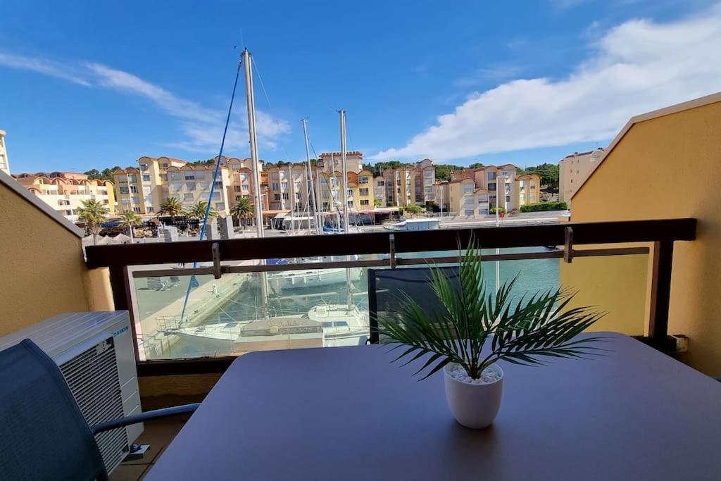 Magnifique Sur Le Port De Apartment